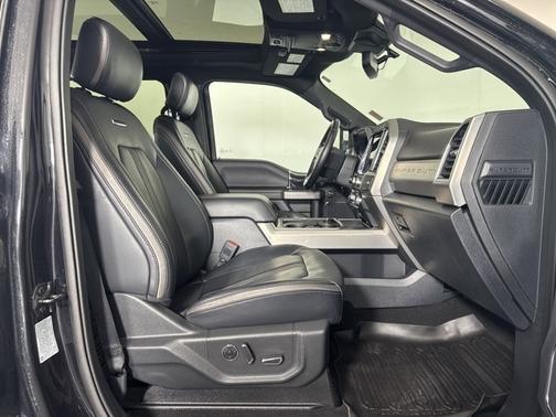 2022 Ford F-350 PLATINUM