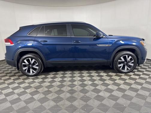 2023 Volkswagen Atlas Cross Sport 2.0T SE