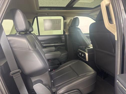 DARK MATTER PC 2024 Ford Expedition XLT
