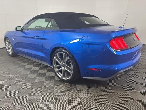 2021 Ford Mustang GT PREMIUM