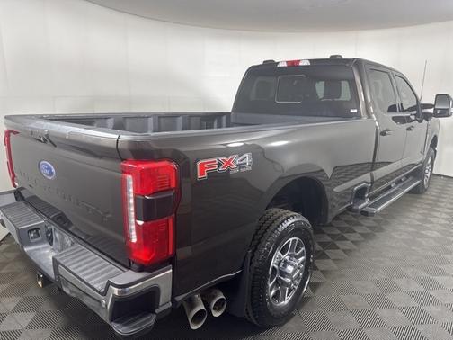 2025 Ford F-350 LARIAT SUPER DUTY