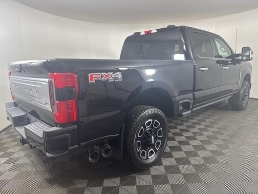 2024 Ford F-350 PLATINUM