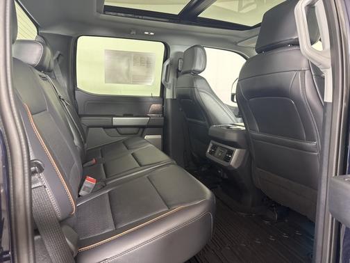 2025 Ford F-450 LARIAT DRW