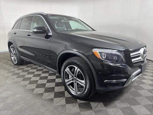 2018 Mercedes-Benz GLC 300 BASE 4MATIC