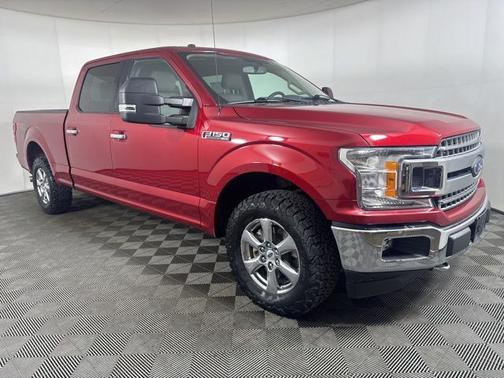 RUBY RED METALLIC TINTED CC 2018 Ford F-150 XLT