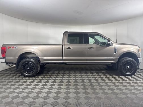 2022 Ford F-350 LARIAT SUPER DUTY