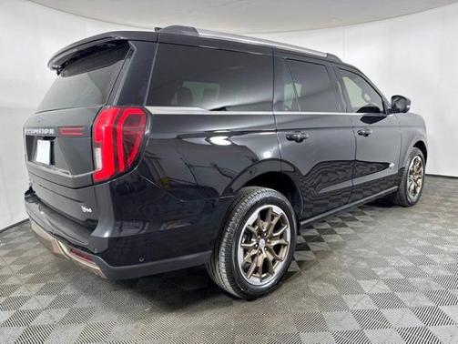 AGATE BLACK METALLIC 2025 Ford Expedition KING RANCH