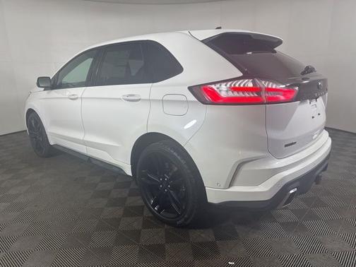 2022 Ford Edge ST