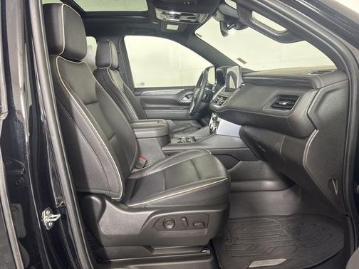 Onyx Black 2023 GMC Yukon SLT