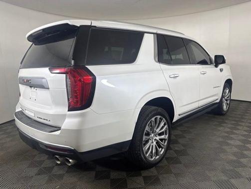 White Frost Tri-Coat 2022 GMC Yukon DENALI