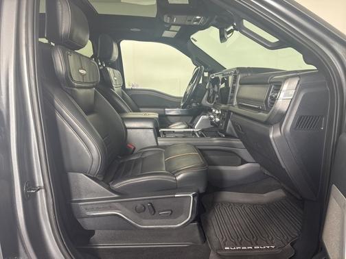 2023 Ford F-350 PLATINUM