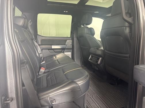 2023 Ford F-350 PLATINUM