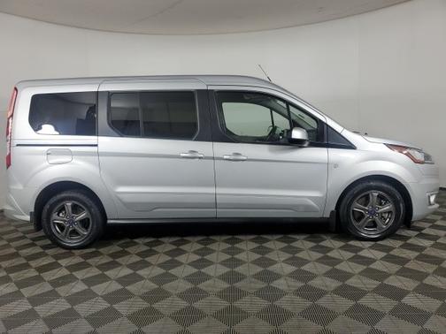 2023 Ford Transit Connect TITANIUM
