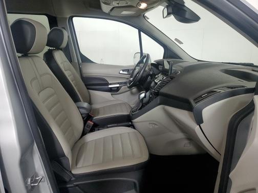 2023 Ford Transit Connect TITANIUM