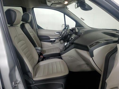 2023 Ford Transit Connect TITANIUM