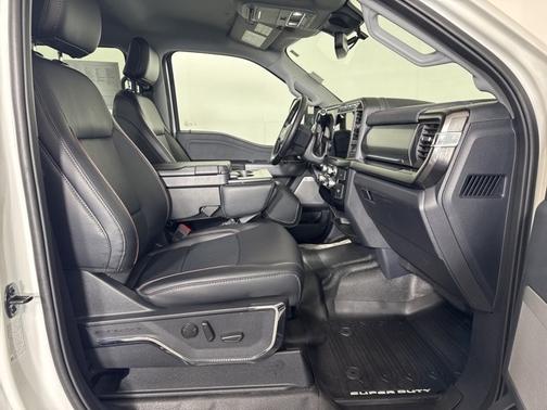 2023 Ford F-350 LARIAT SUPER DUTY