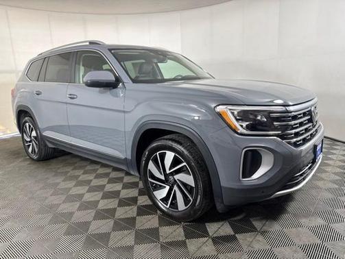 Pure Gray 2025 Volkswagen Atlas 2.0T SEL