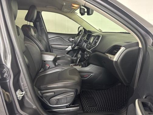 2018 Jeep Cherokee TRAILHAWK