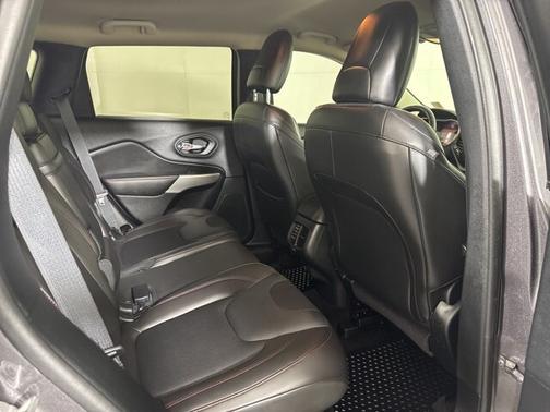 2018 Jeep Cherokee TRAILHAWK