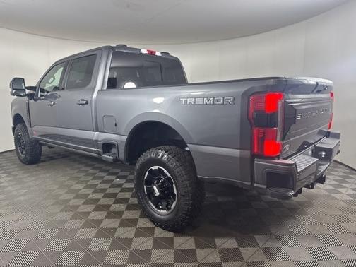 2025 Ford F-350 PLATINUM