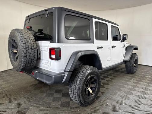 Bright White Clearcoat 2018 Jeep Wrangler Unlimited RUBICON