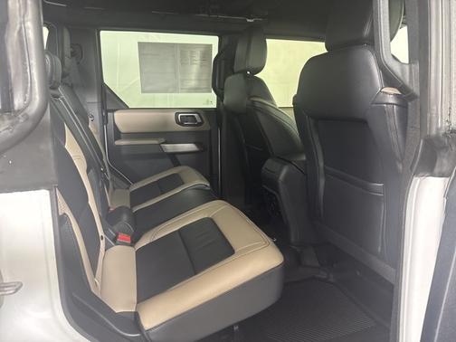 2023 Ford Bronco WILDTRAK