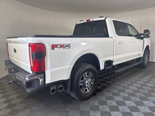 2024 Ford F-350 LARIAT SUPER DUTY