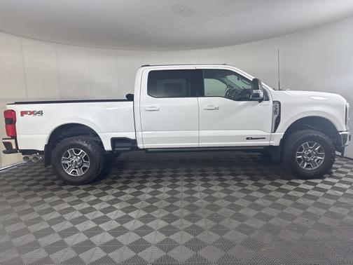 2024 Ford F-350 LARIAT SUPER DUTY