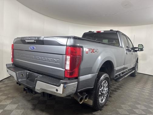 2022 Ford F-350 LARIAT SUPER DUTY