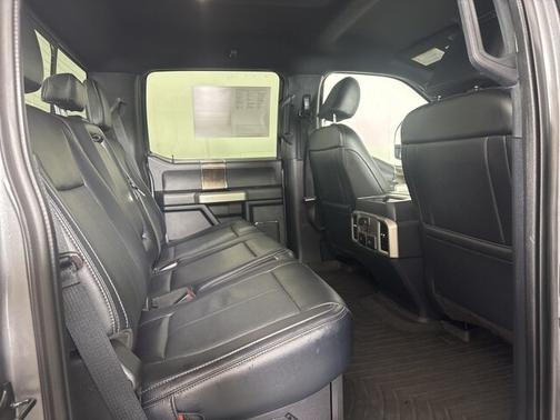 2022 Ford F-350 LARIAT SUPER DUTY