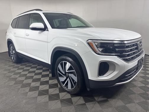 Pure White 2025 Volkswagen Atlas 2.0T SE SUV