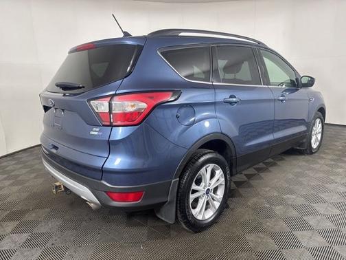 BLUE METALLIC 2018 Ford Escape SE