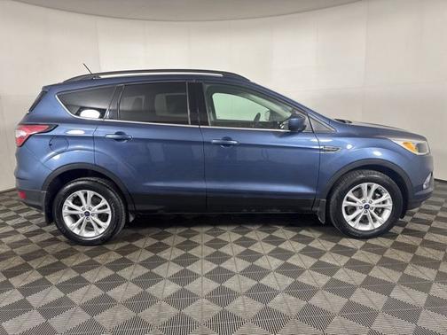 BLUE METALLIC 2018 Ford Escape SE
