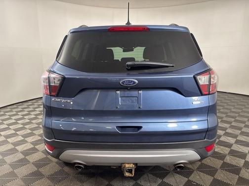 BLUE METALLIC 2018 Ford Escape SE