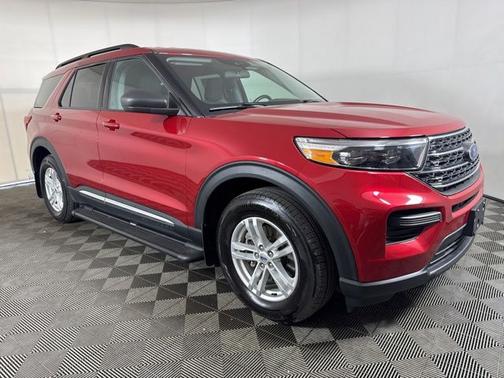 RAPID RED MET TINTED CC 2022 Ford Explorer XLT