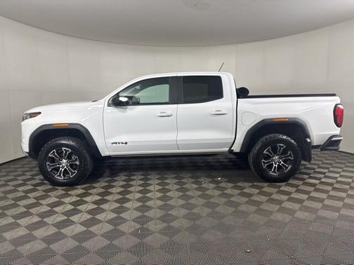 2023 GMC Canyon AT4