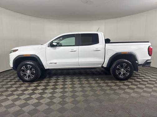 2023 GMC Canyon AT4