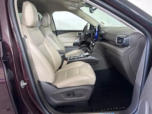 JEWEL RED MET TINTED CC 2023 Ford Explorer PLATINUM