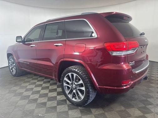 Velvet Red Pearlcoat 2018 Jeep Grand Cherokee OVERLAND