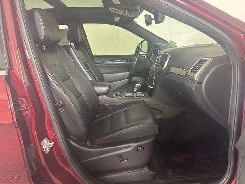 Velvet Red Pearlcoat 2018 Jeep Grand Cherokee OVERLAND