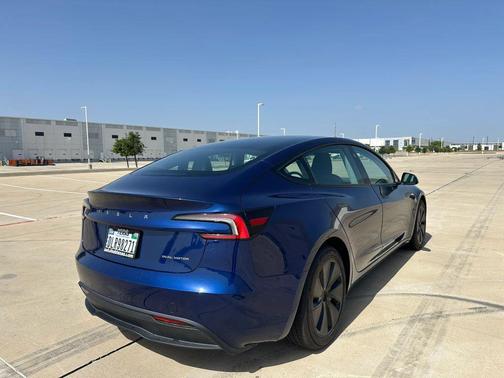 Deep Blue Metallic 2024 Tesla Model 3 Long Range