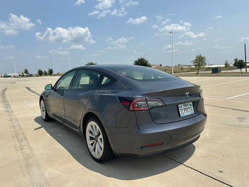 Gray 2023 Tesla Model 3 Standard Range