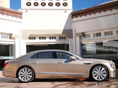2026 Bentley Flying Spur 