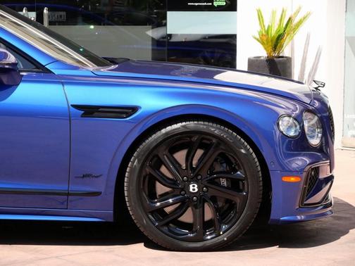 2025 Bentley Flying Spur Speed