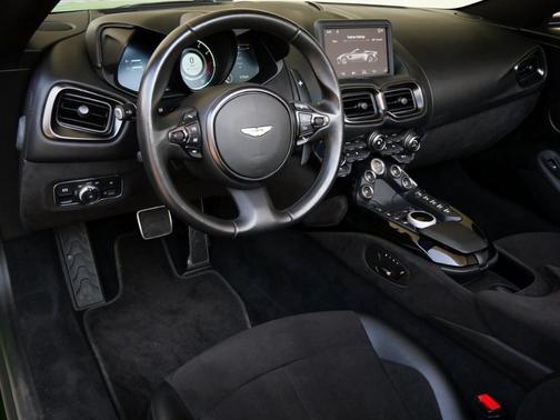 2021 Aston Martin Vantage