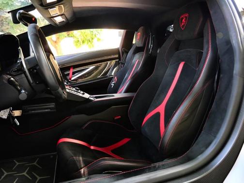 2019 Lamborghini Aventador SVJ 