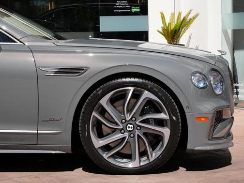 2025 Bentley Flying Spur Speed