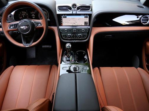 2025 Bentley Bentayga V8