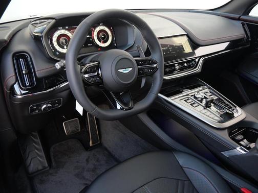 2026 Aston Martin DBX 707