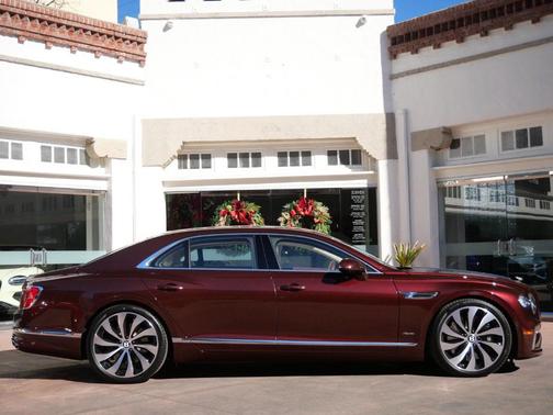 2026 Bentley Flying Spur Azure